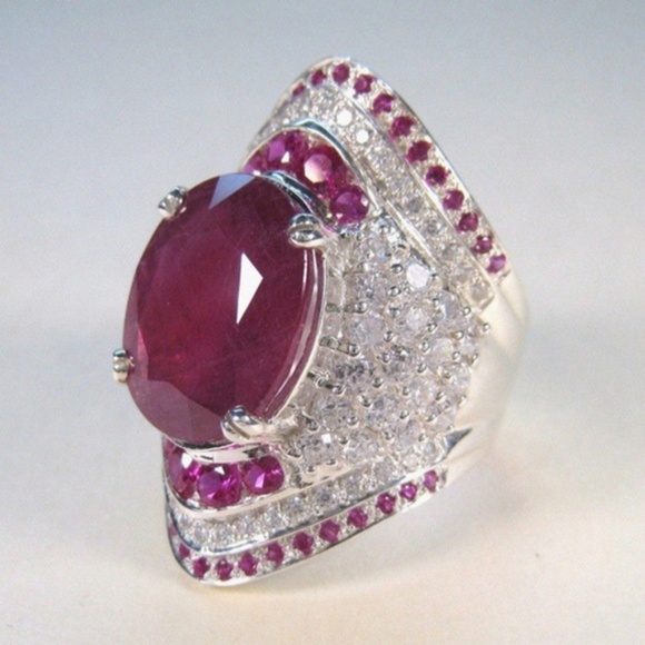 Beautiful 925 Silver  Oval Cut Ruby Ring New - Picture 2 of 3
